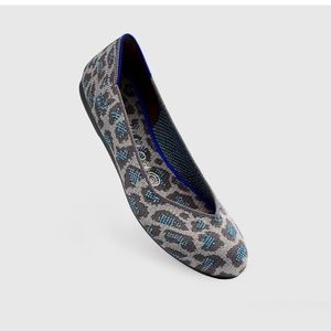 Rothy’s grey spotted flats